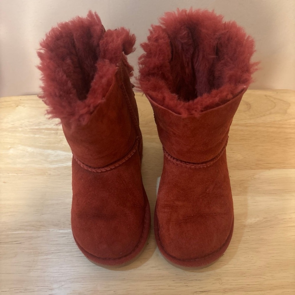 Girls Ugg boots